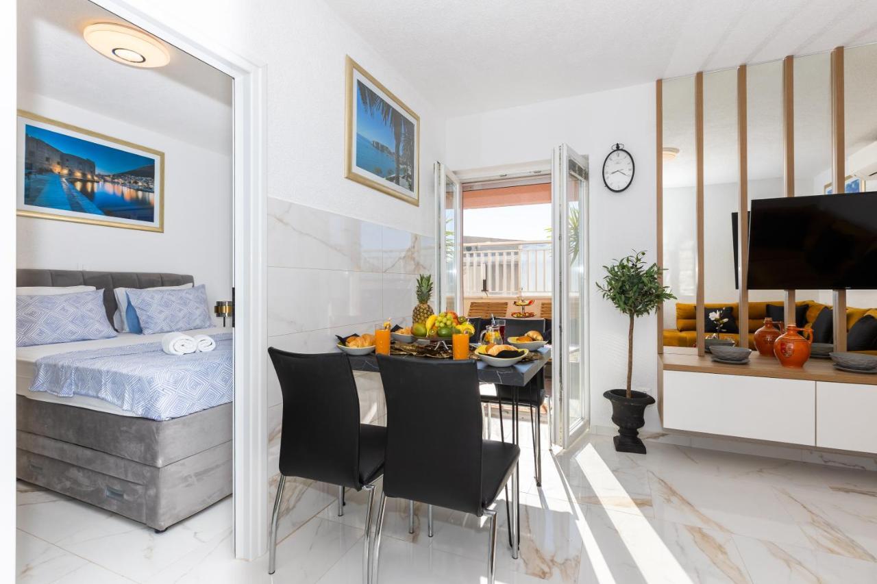 Rose Pool Comfort Apartment *